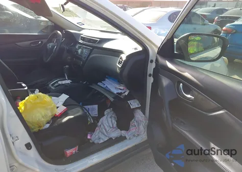 2015 Nissan Rogue S z USA, uszkodzony, nr VIN 5N1AT2MLXFC882759